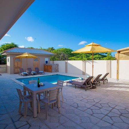 Lovely Caribbean Family Villa With Private Pool Willemstad Eksteriør bilde