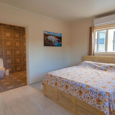 Lovely Caribbean Family Villa With Private Pool Willemstad Eksteriør bilde