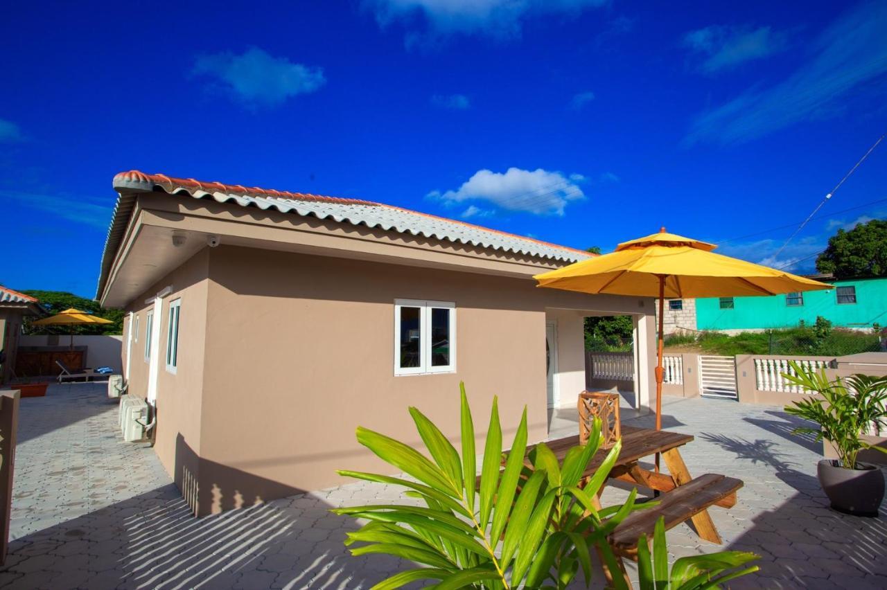 Lovely Caribbean Family Villa With Private Pool Willemstad Eksteriør bilde