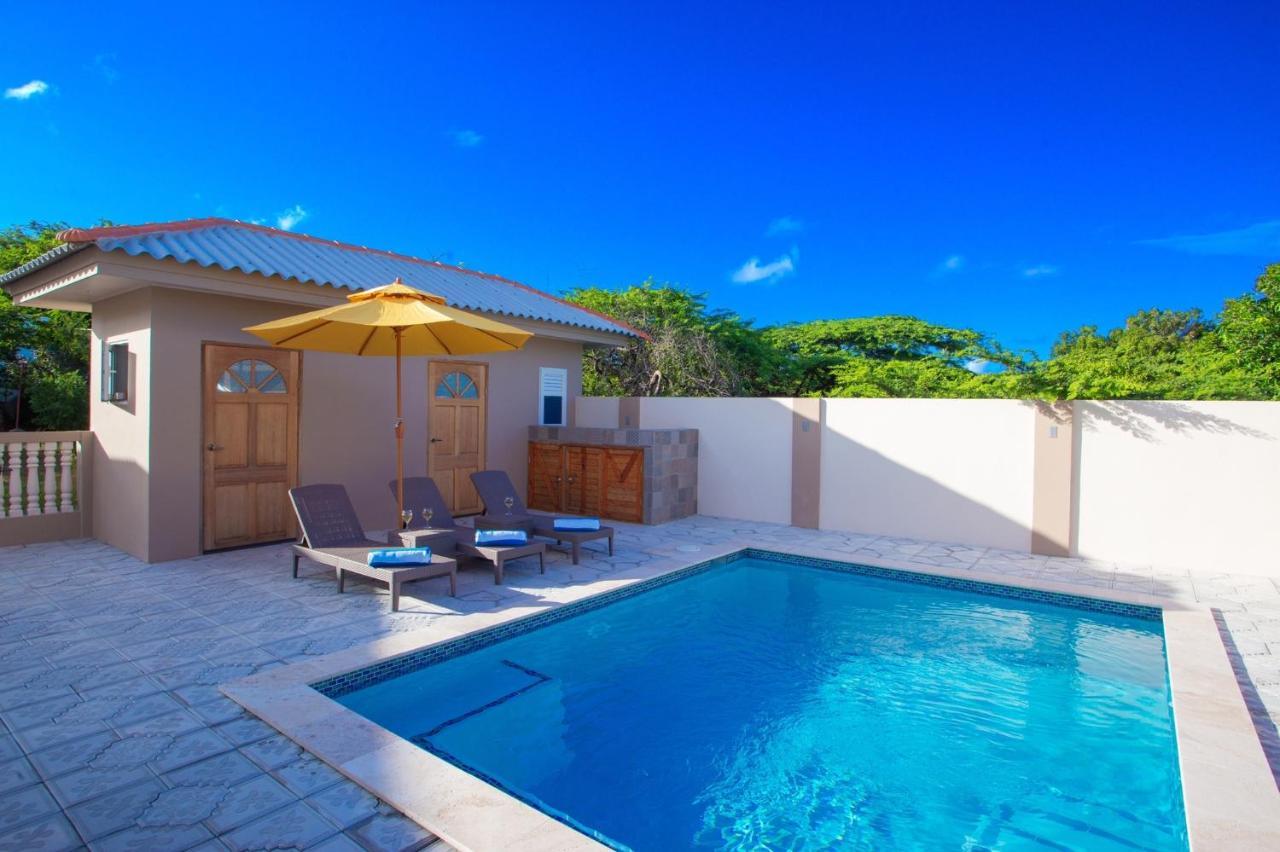 Lovely Caribbean Family Villa With Private Pool Willemstad Eksteriør bilde