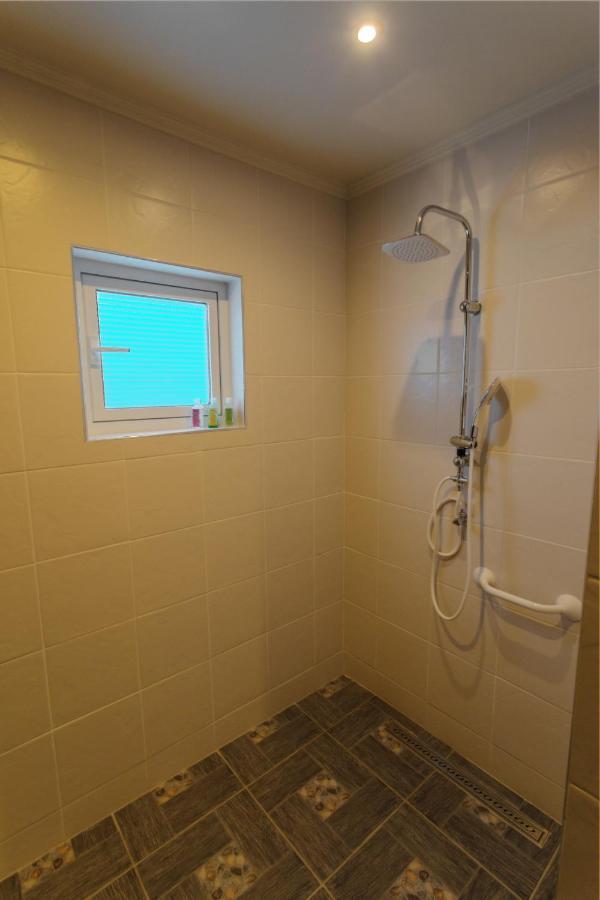 Lovely Caribbean Family Villa With Private Pool Willemstad Eksteriør bilde